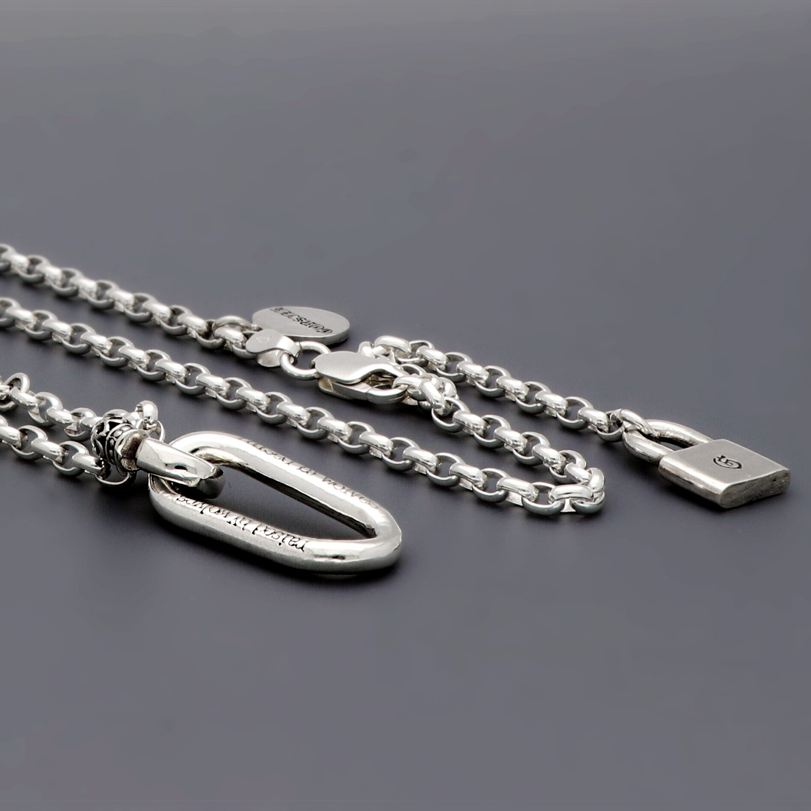 シルバーネックレス