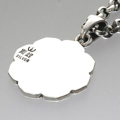 シルバーネックレス