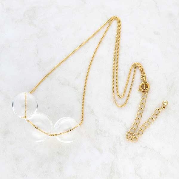 ガラスネックレス