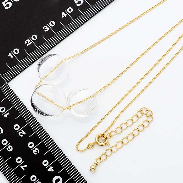 ガラスネックレス