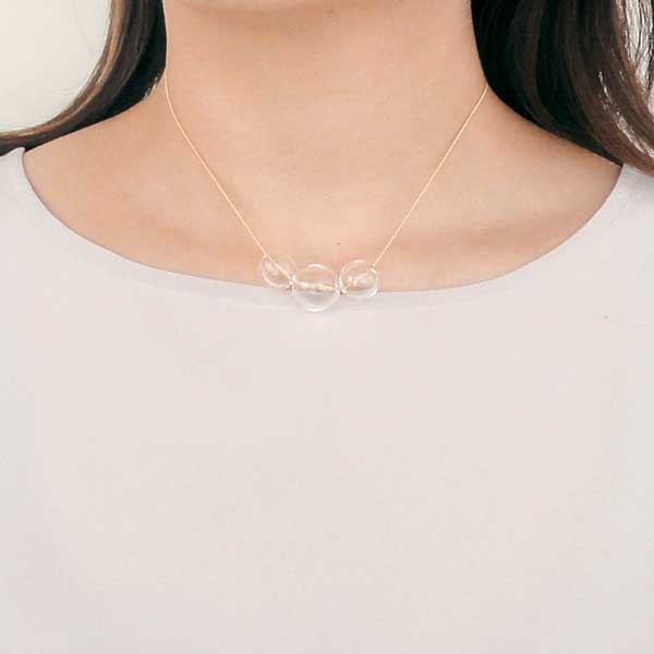 ガラスネックレス