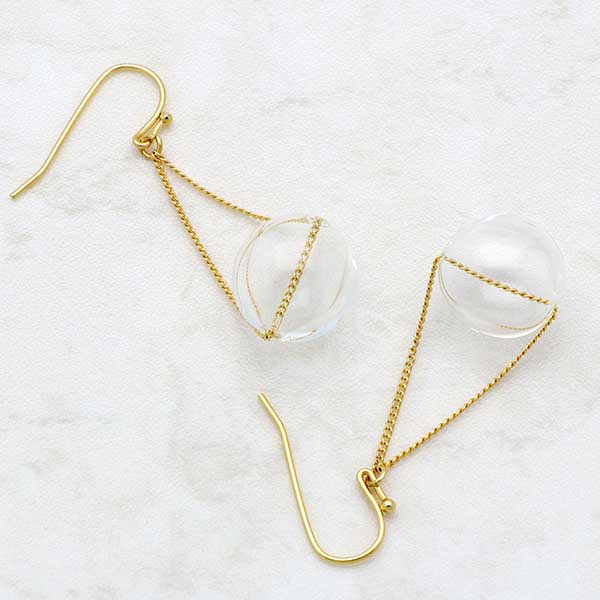 ガラスフックピアス
