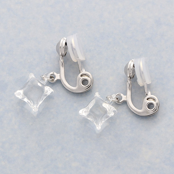 ガラスイヤリング