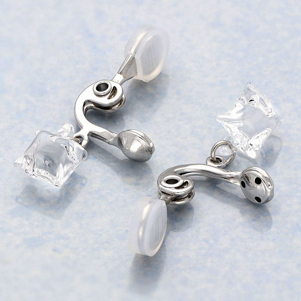 ガラスイヤリング