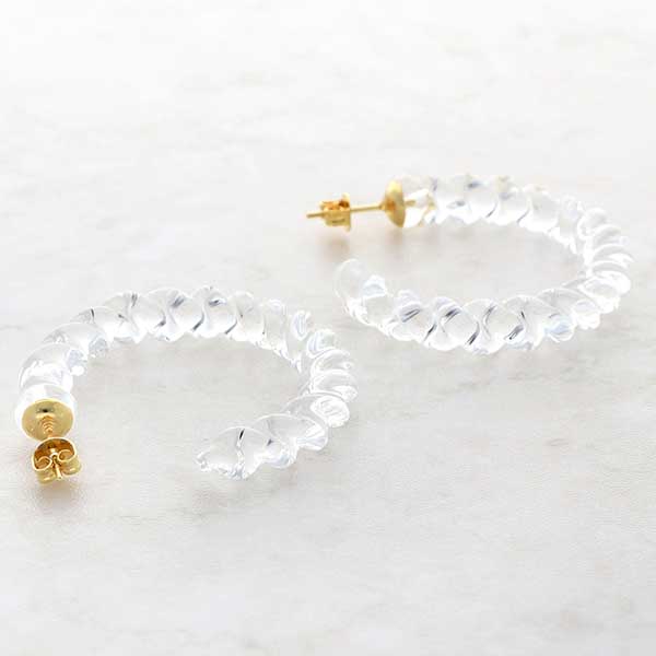 ガラススタッドピアス