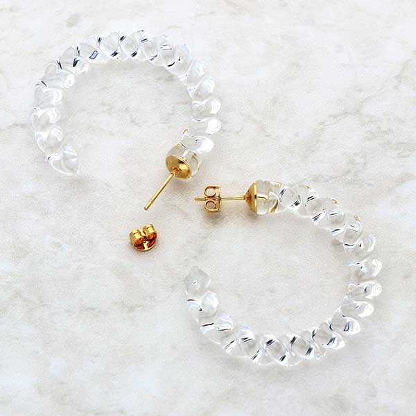 ガラススタッドピアス