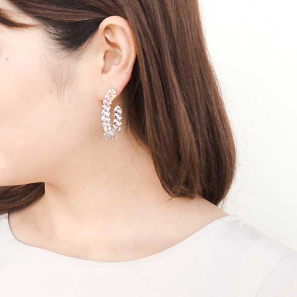 ガラススタッドピアス