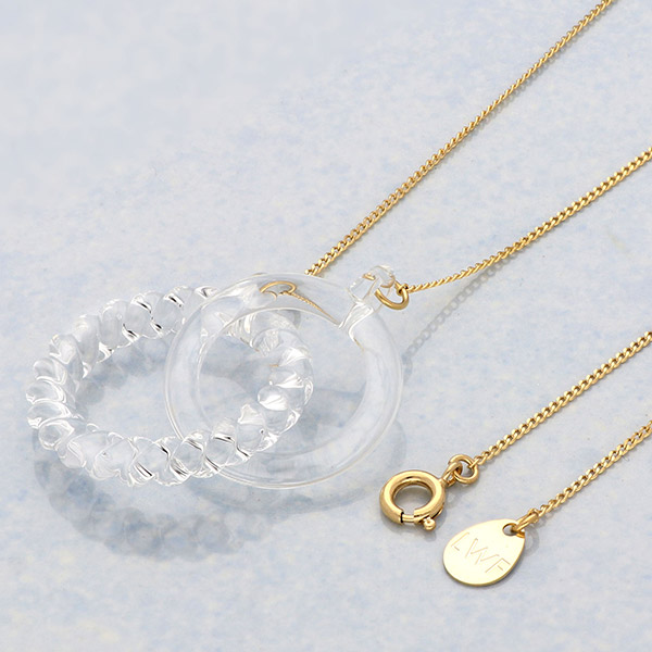 ガラスネックレス