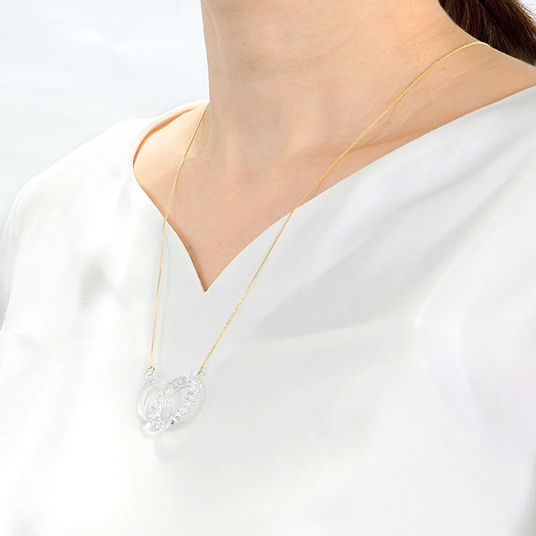 ガラスネックレス