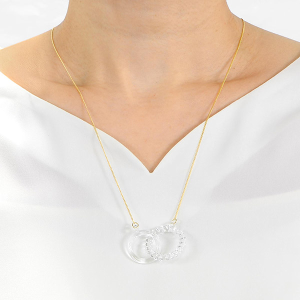 ガラスネックレス