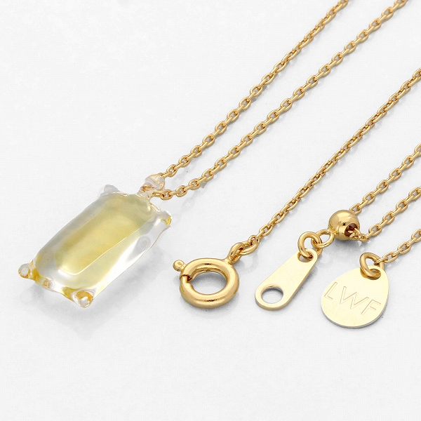 ガラスネックレス