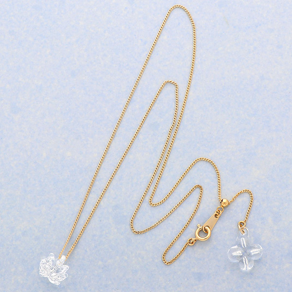 ガラスネックレス