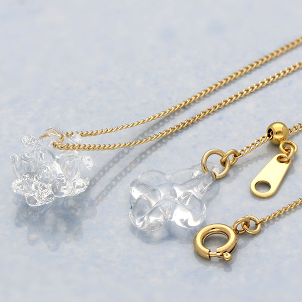 ガラスネックレス