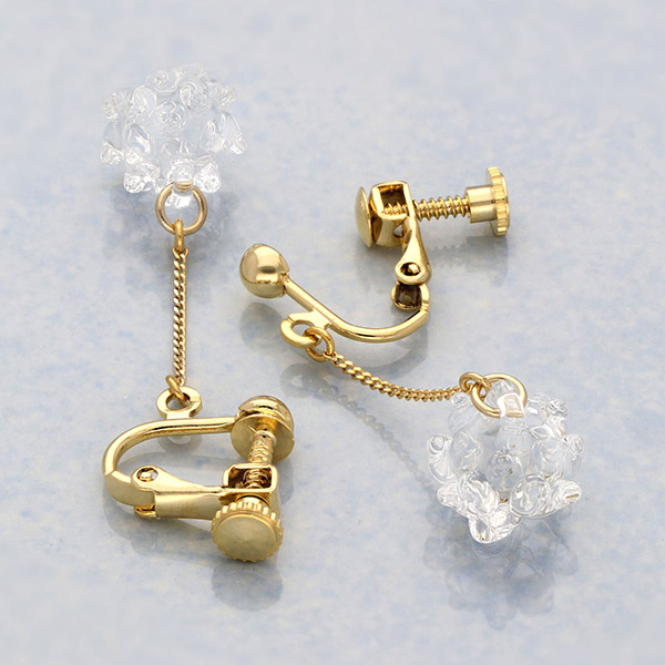 ガラスイヤリング