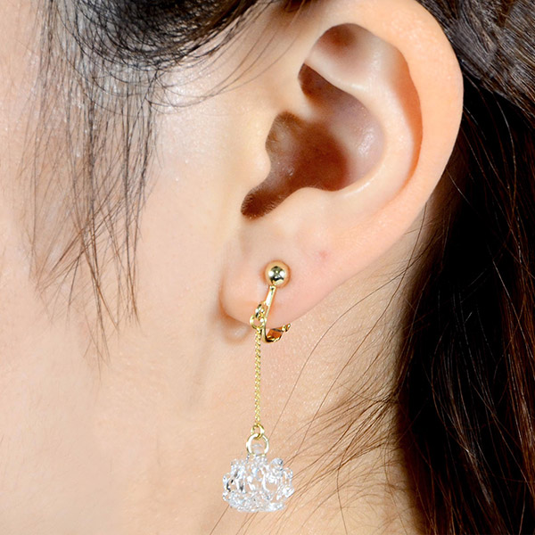 ガラスイヤリング