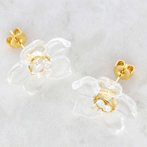 ガラススタッドピアス