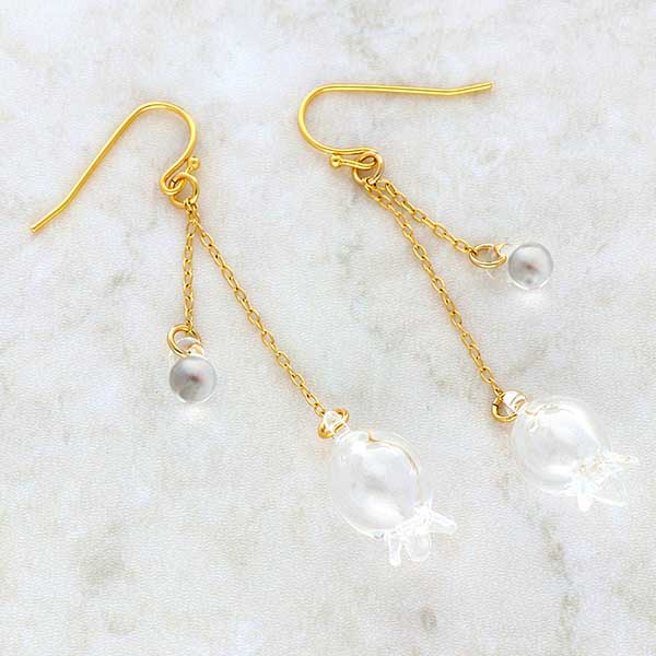 ガラスフックピアス