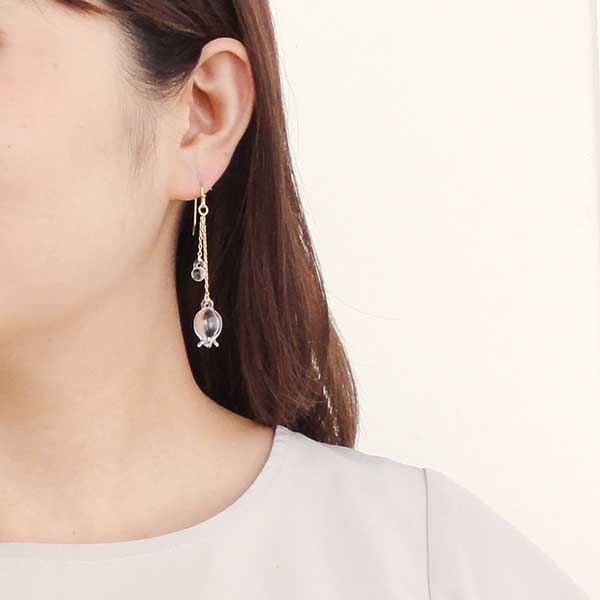 ガラスフックピアス