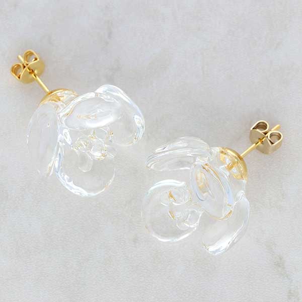 ガラススタッドピアス