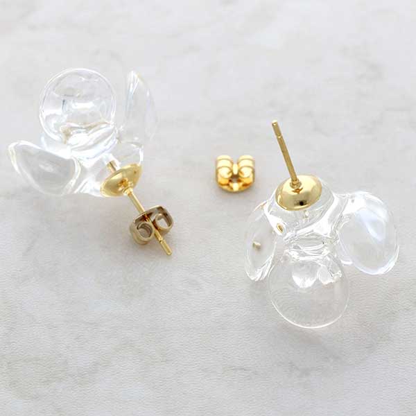 ガラススタッドピアス