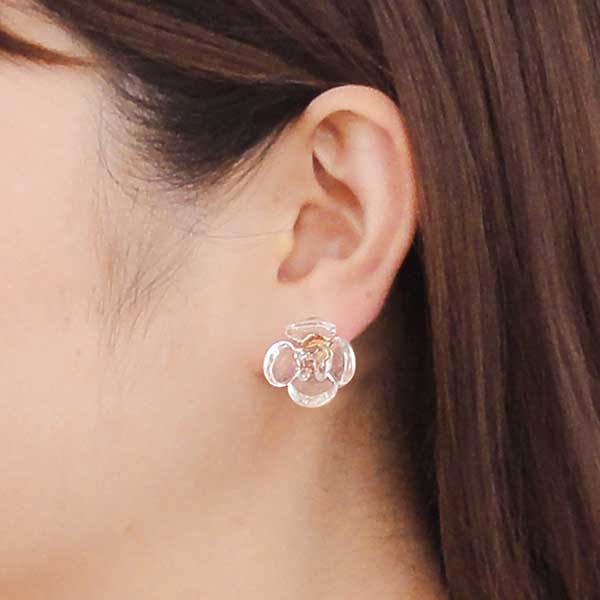 ガラススタッドピアス
