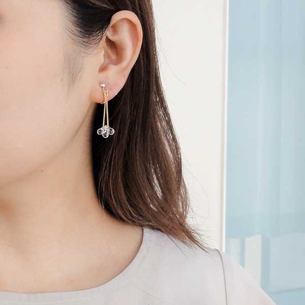 ガラスイヤリング