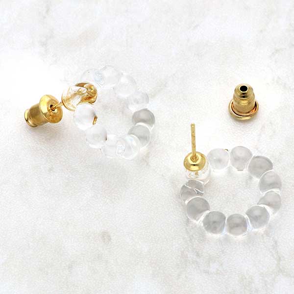 ガラススタッドピアス