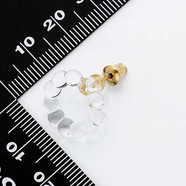 ガラススタッドピアス