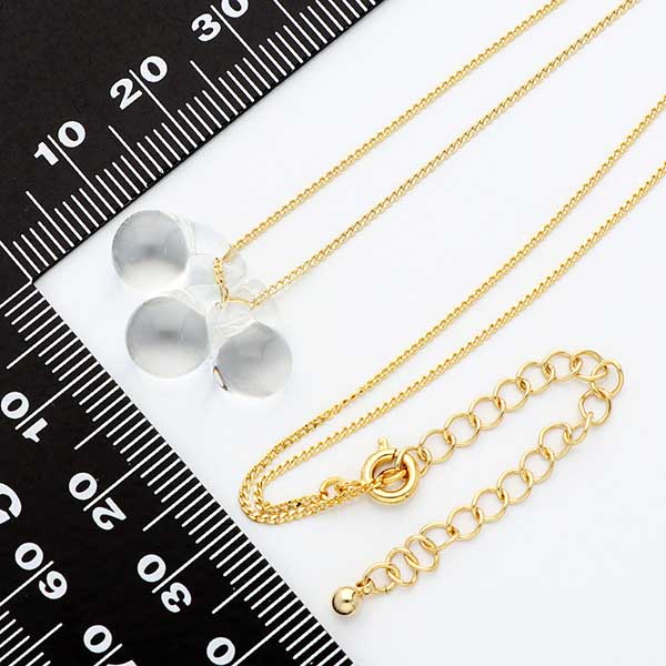 ガラスネックレス