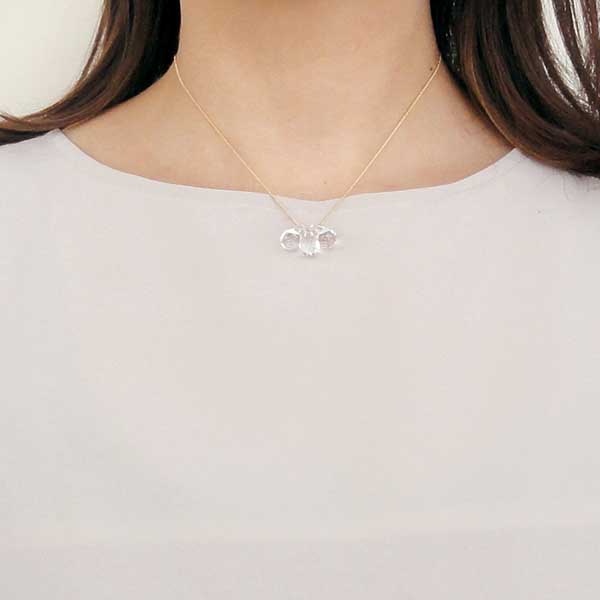 ガラスネックレス