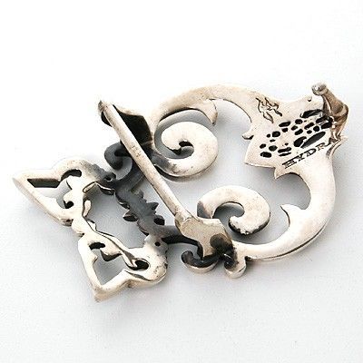 シルバーバックル