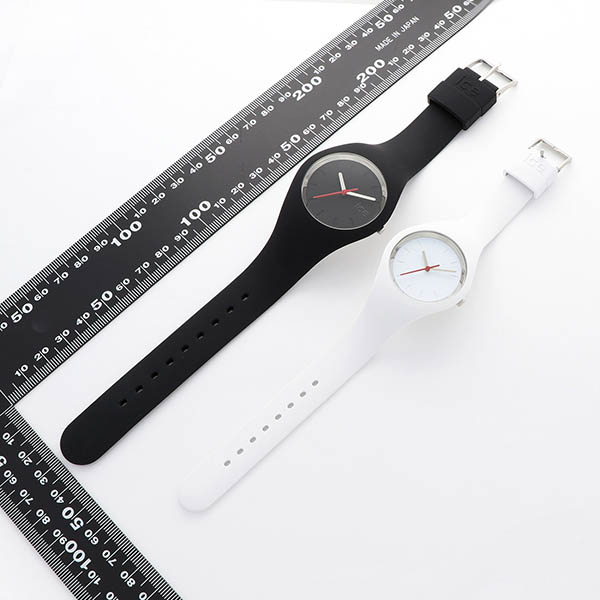 ペアウォッチ 腕時計 限定コラボ　2個セット