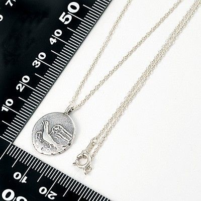 チェーンネックレス