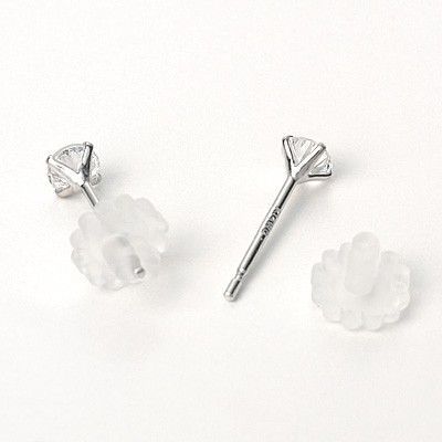 ホワイトゴールドスタッドピアス