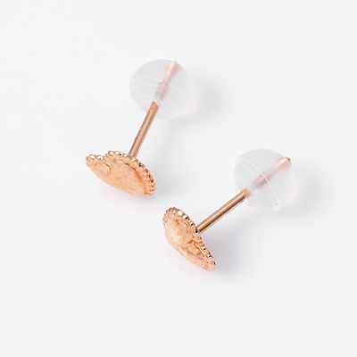 ピンクゴールドスタッドピアス