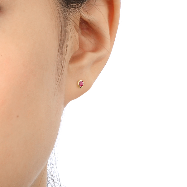 イエローゴールドスタッドピアス