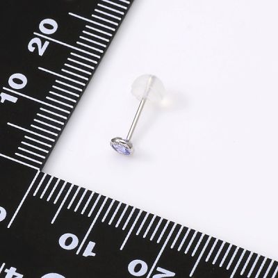 ホワイトゴールドスタッドピアス