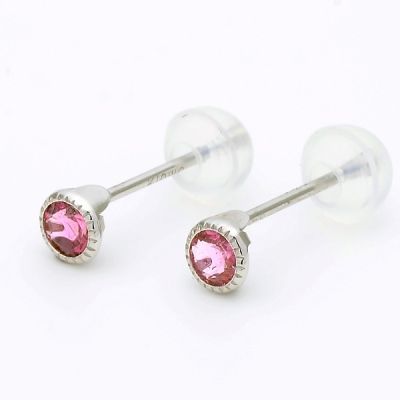 ホワイトゴールドスタッドピアス