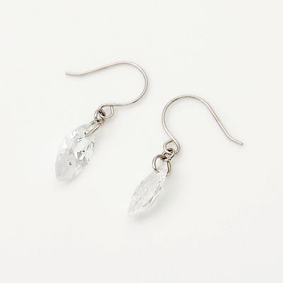 ホワイトゴールドフックピアス