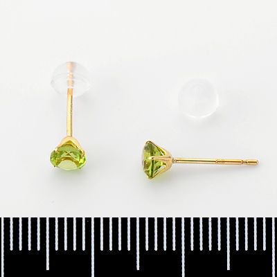 イエローゴールドスタッドピアス