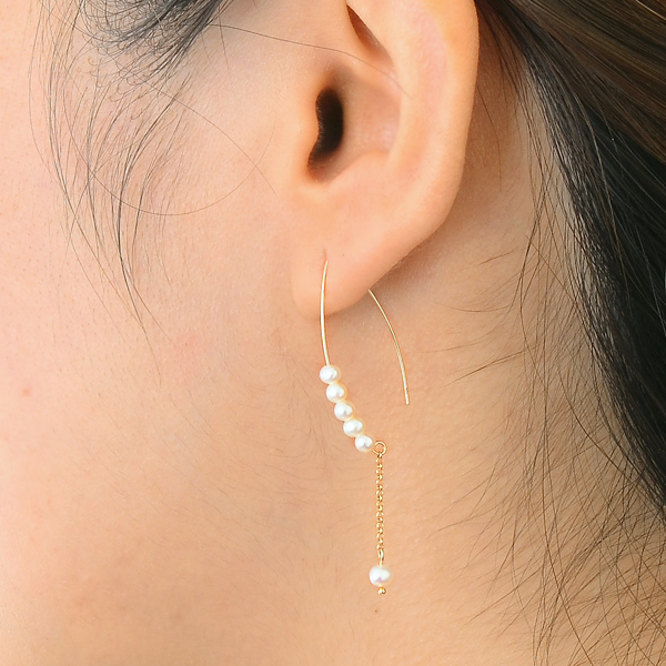 イエローゴールドフックピアス