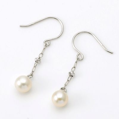 ホワイトゴールドフックピアス