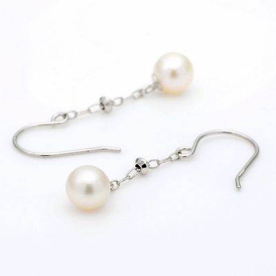 ホワイトゴールドフックピアス