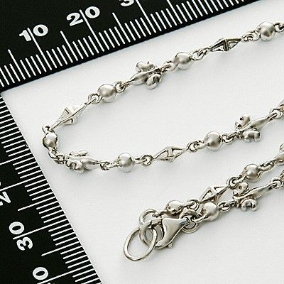 シルバーネックレス