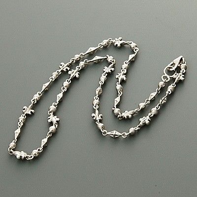 シルバーネックレス