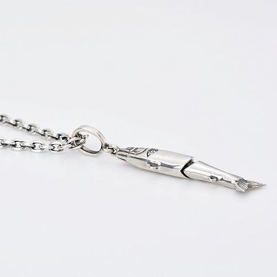 シルバーネックレス