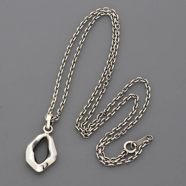 シルバーネックレス