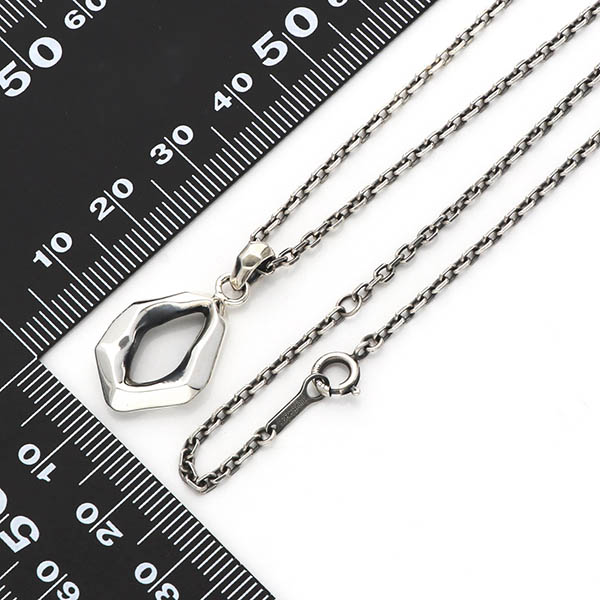 シルバーネックレス