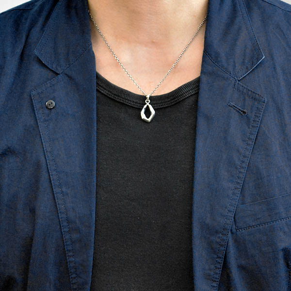 シルバーネックレス