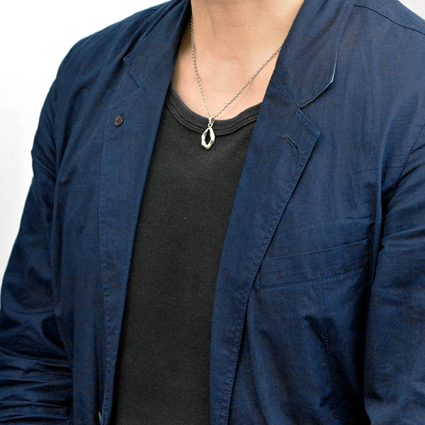 シルバーネックレス